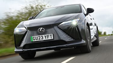 Lexus RZ - front tracking